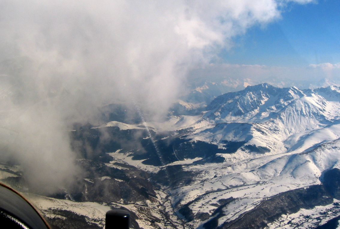 joue avec les
          nuages